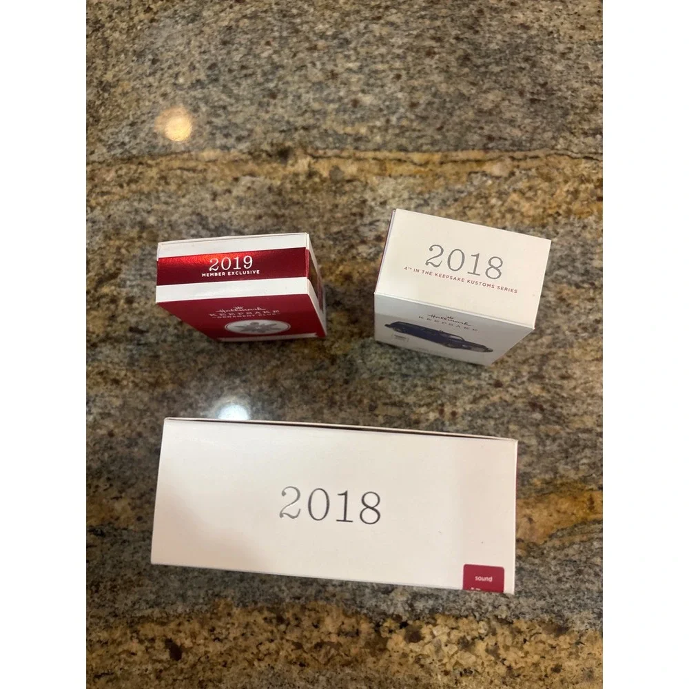 Hallmark Keepsake‎ Ornament Lot 2018 2019 Ford 1940 Snowflake Musical Exclusive